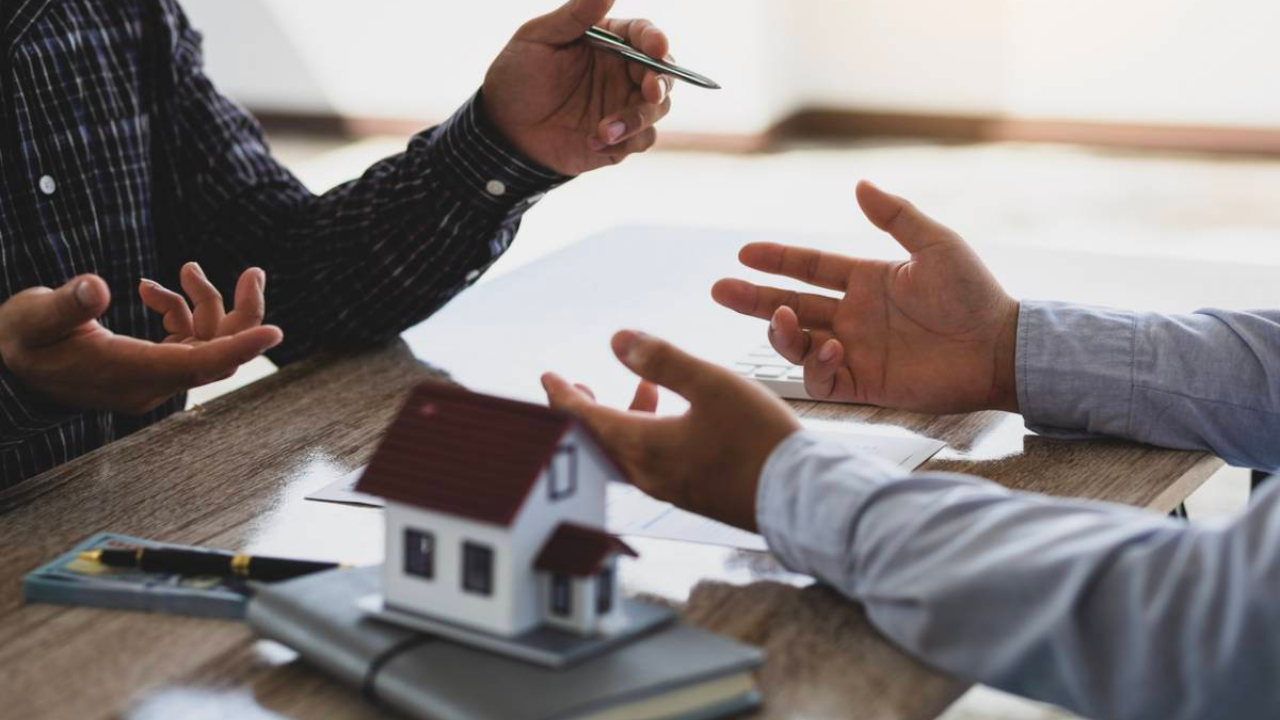 Financez un projet immobilier professionnel grâce au rachat de crédits