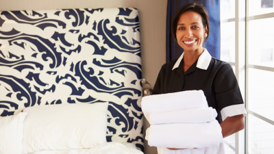 Comment obtenir un poste de femme de chambre dans un hôtel prestigieux ?