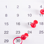 Comprendre la différence entre jours fériés et chômés