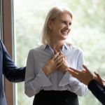 Comment complimenter quelqu'un pour son travail