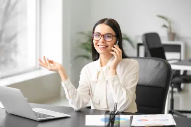 Se reconvertir dans un métier qui paye et qui recrute : la comptabilité !
