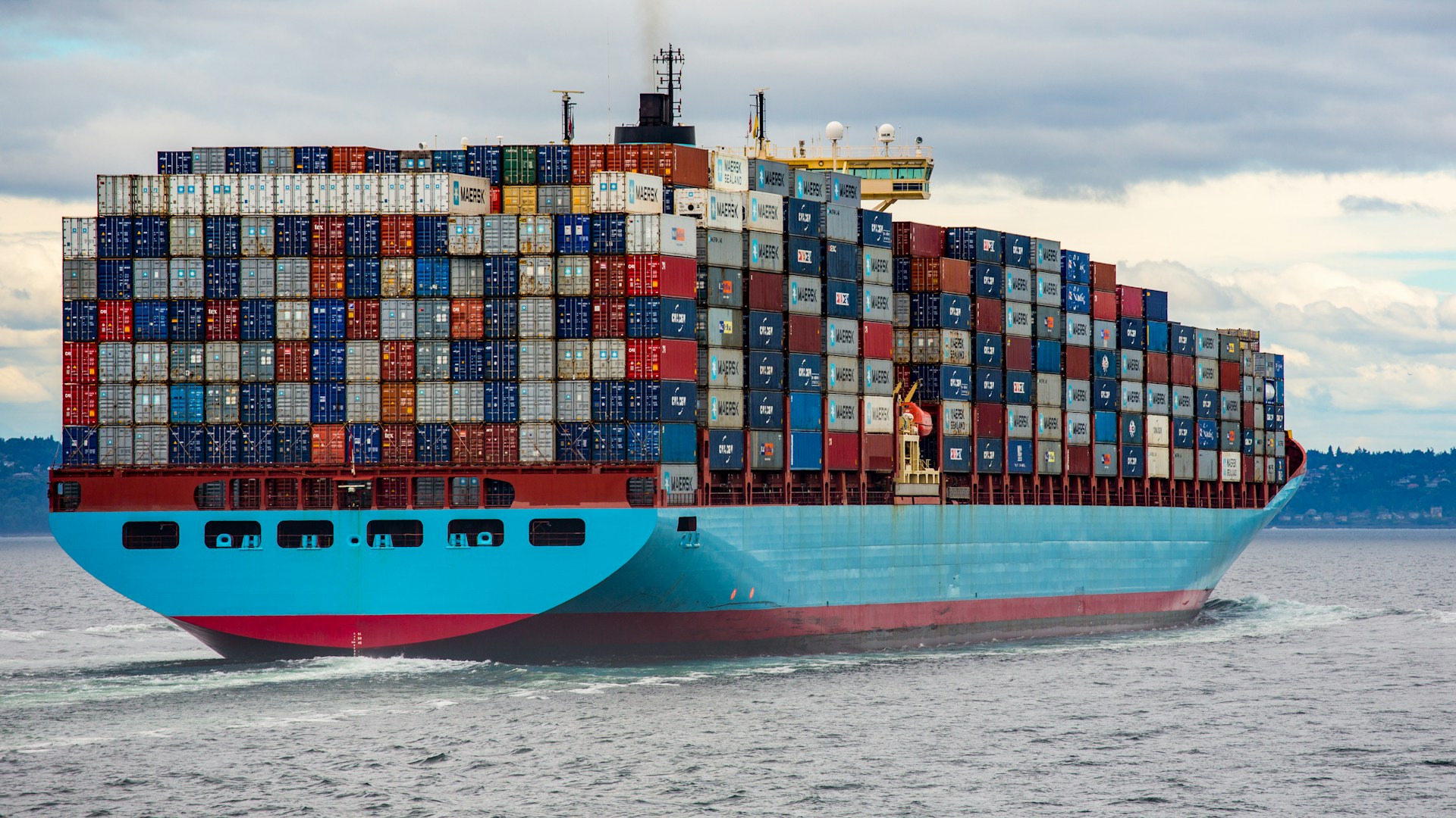 Ingénieur DevOps travaillant sur des conteneurs Docker Ingénieur DevOps travaillant sur des conteneurs Docker