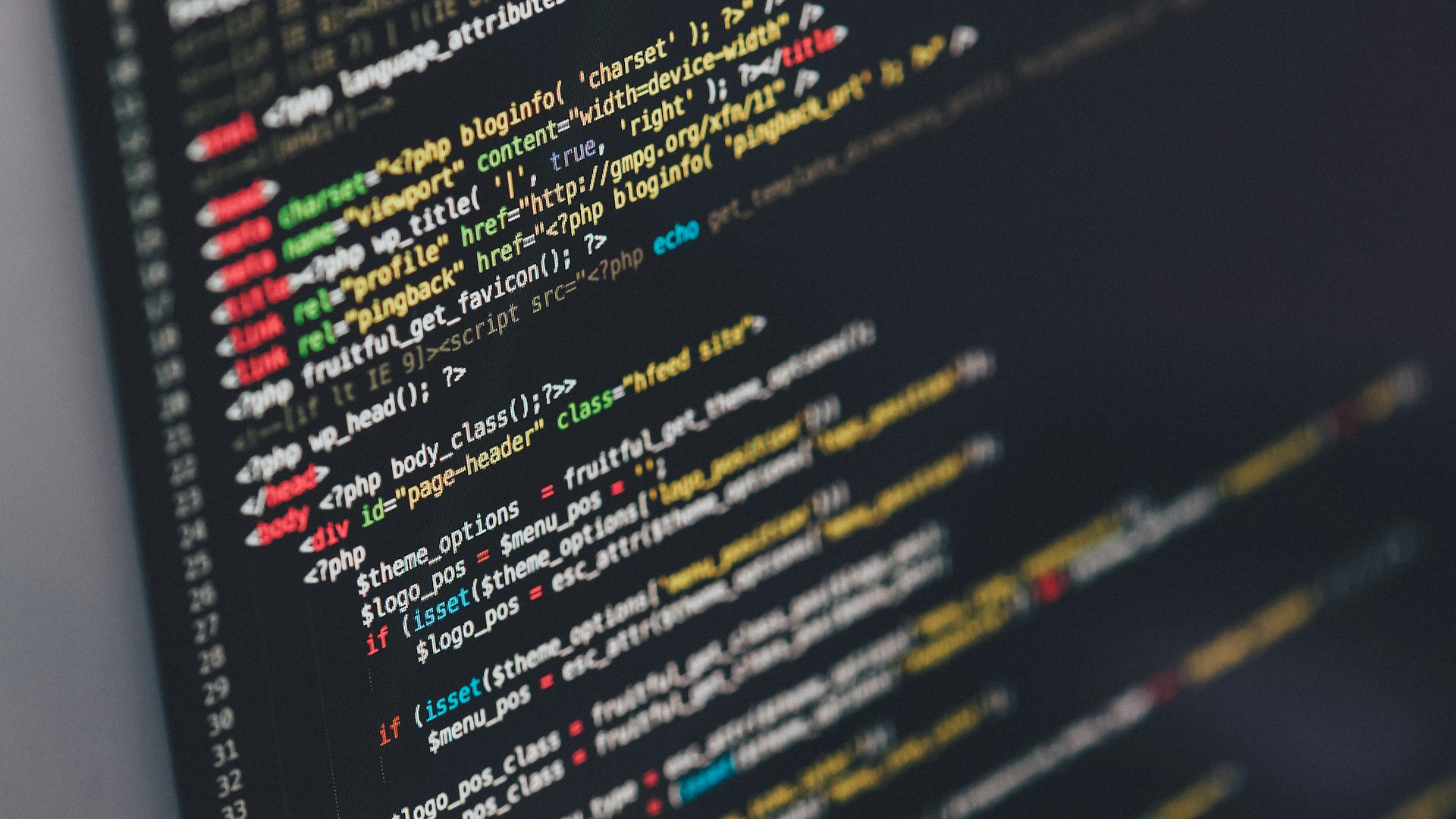 Ingénieur logiciel développant une application