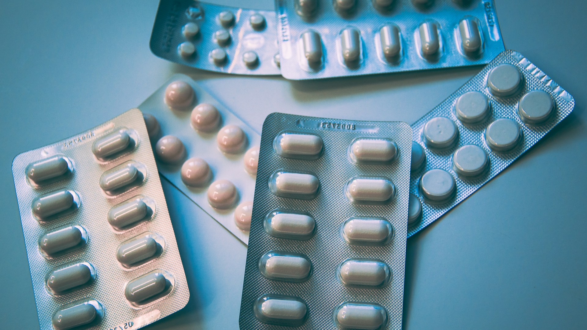 Préparateur en pharmacie au travail