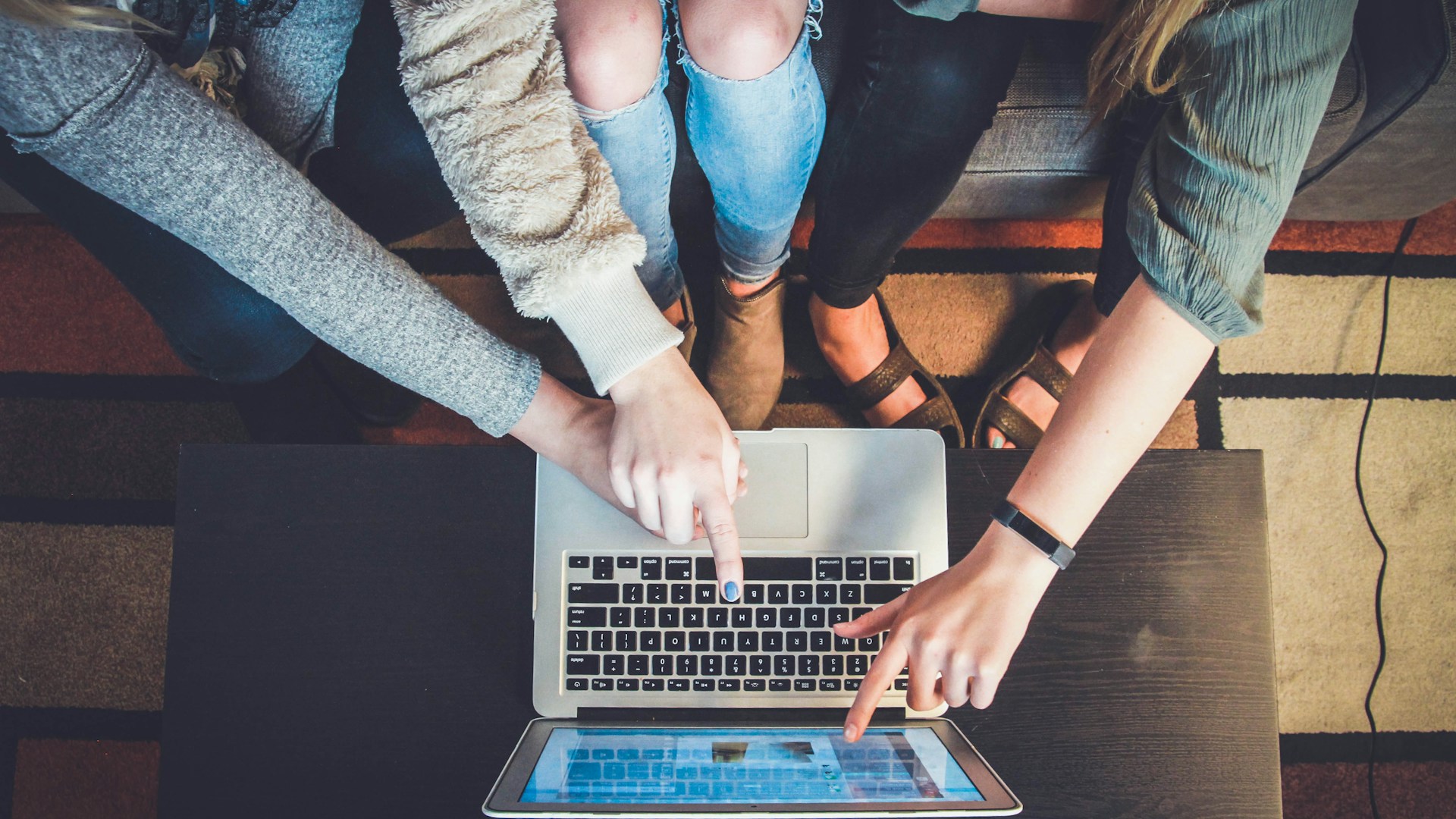 Standardiste accueil téléphonique entreprise