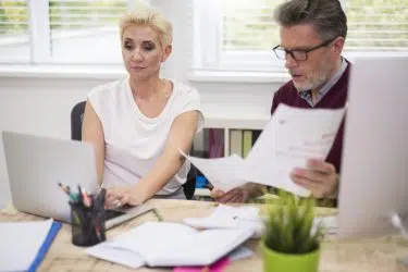Métiers de la paie et des RH : pourquoi ils recrutent autant en 2026