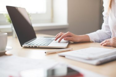 Custom Life Changer : se reconvertir dans le numérique sans repartir de zéro